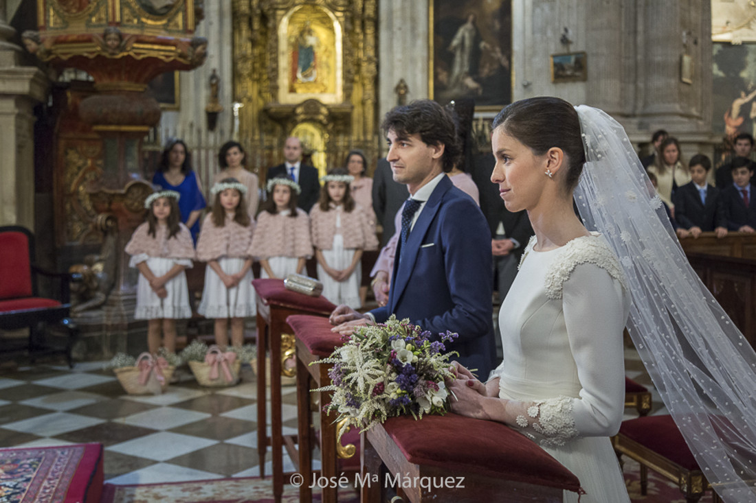 Boda de Chema y Belén en la Iglesia del Sagrario, Granada.