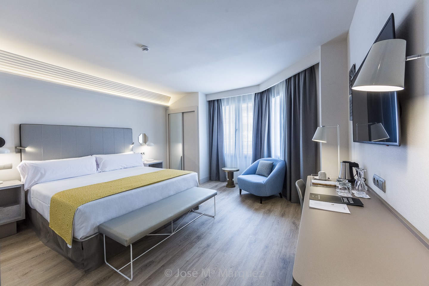 Habitación Doble Hotel catlonia Granada. fotografía de interiorismo y decoración. Fotógrafos en Granada