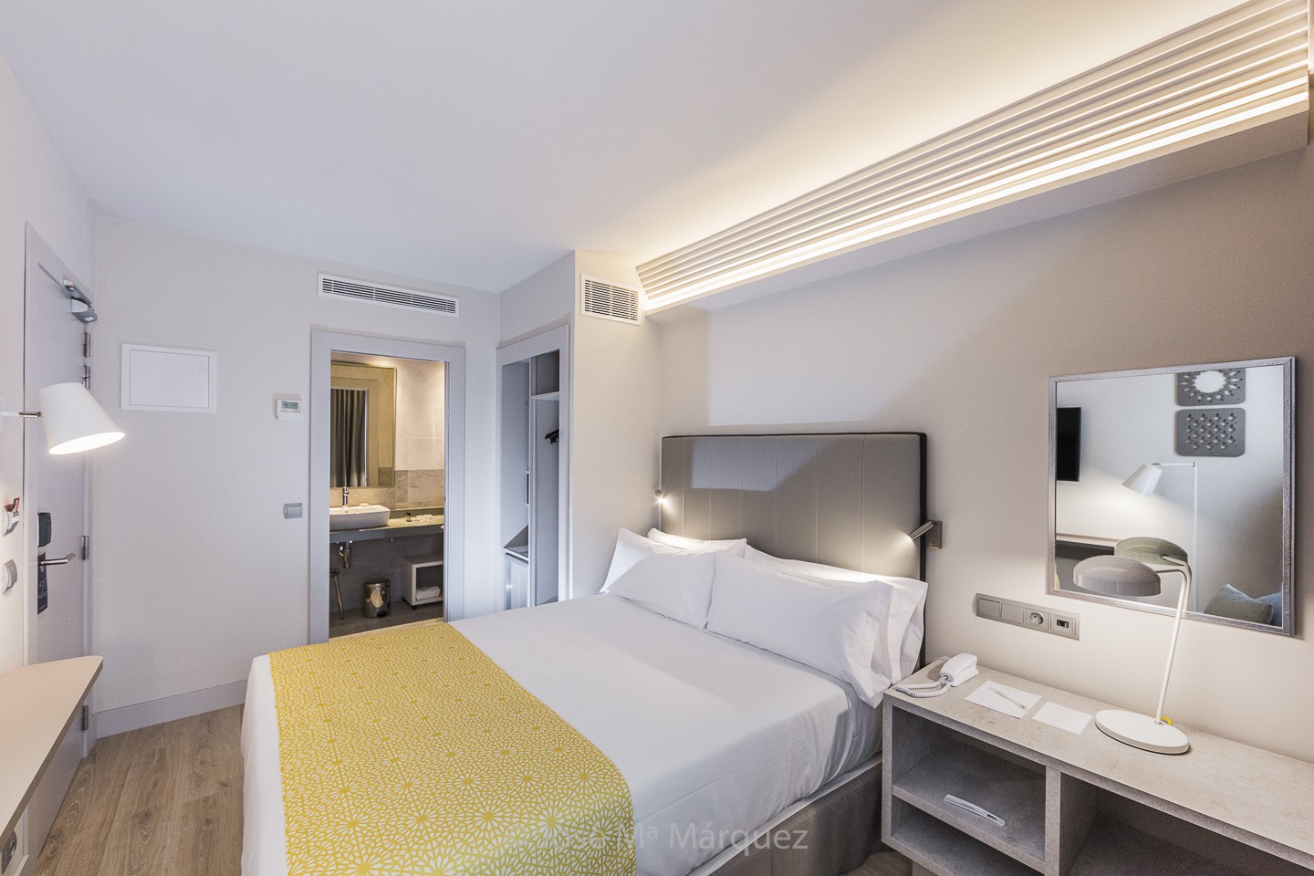 Habitación individual Hotel Catalonia Granada. Reportajes Publictarios para hoteles en Granada. Fotos web