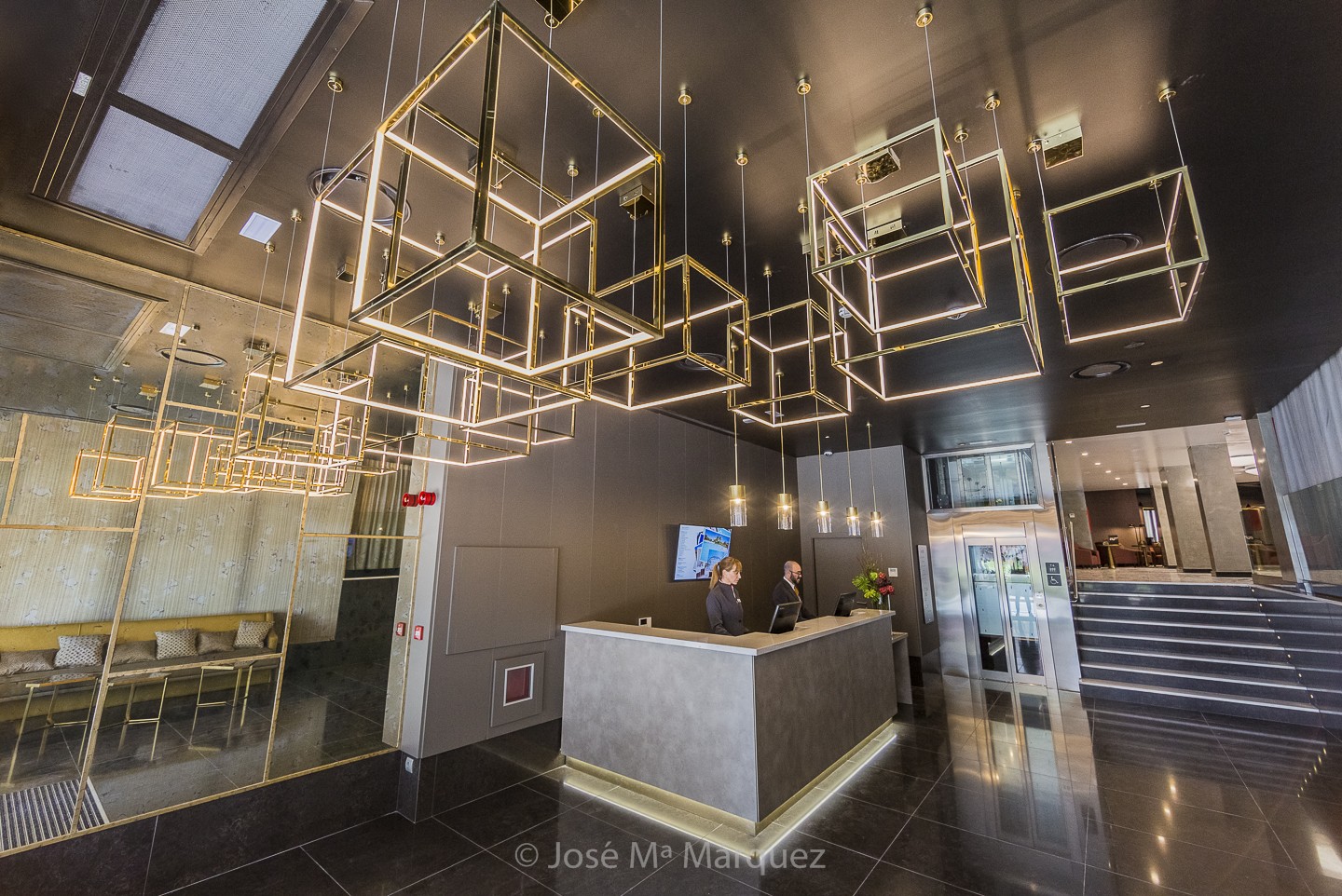 Recepción Hotel Catalonia Granada. Fotografíá de interiorismo y decoración. Fotógrafos en Granada