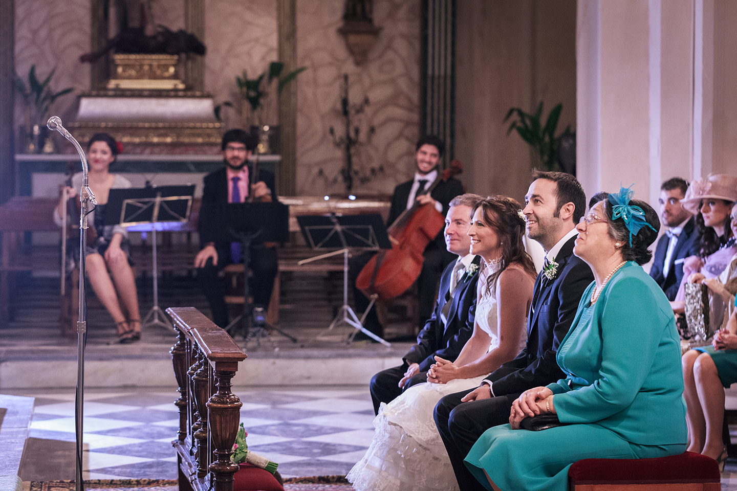 Fotografía de boda. Uso de flash remoto combinado con luz ambiente artificial