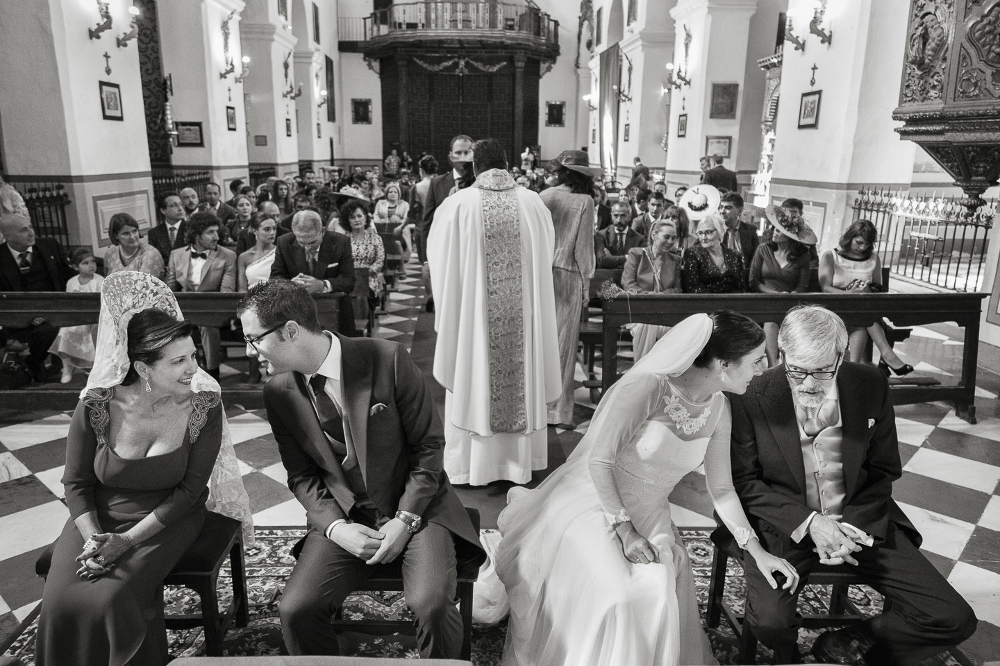 Boda de Miguel y Paloma en la Iglesia de Santa Ana. Granada.