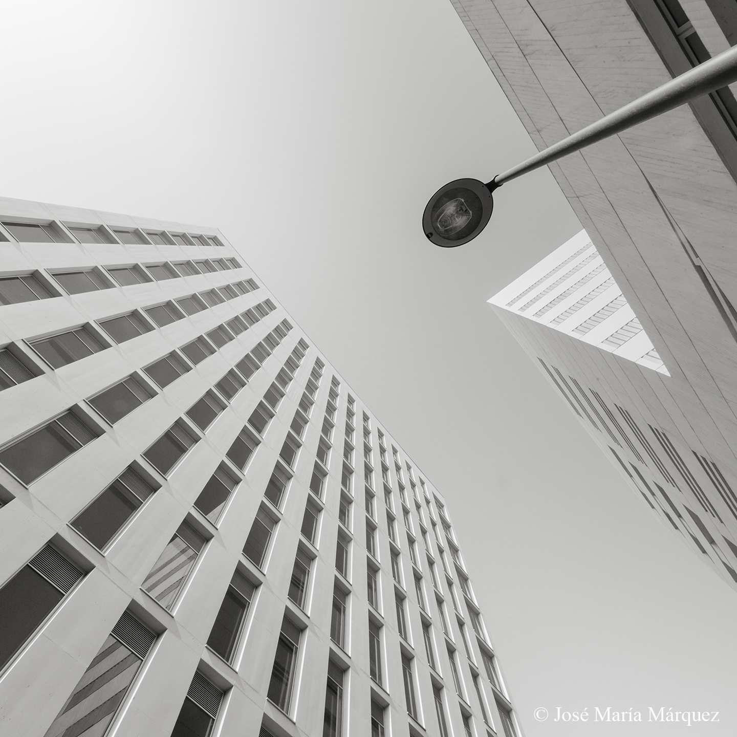 Fotografía de Arquitectura. Ángulo de Cámara Nadir. Fotografía de Arquitectura. Ángulo de Cámara Nadir.